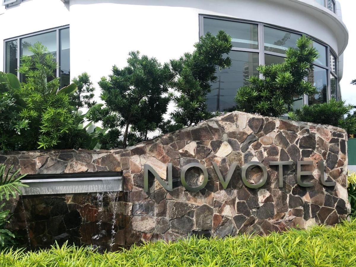 Luxxe Interior Design Condo - Novotel Residences At Acqua Private Residences Mandaluyong Екстер'єр фото