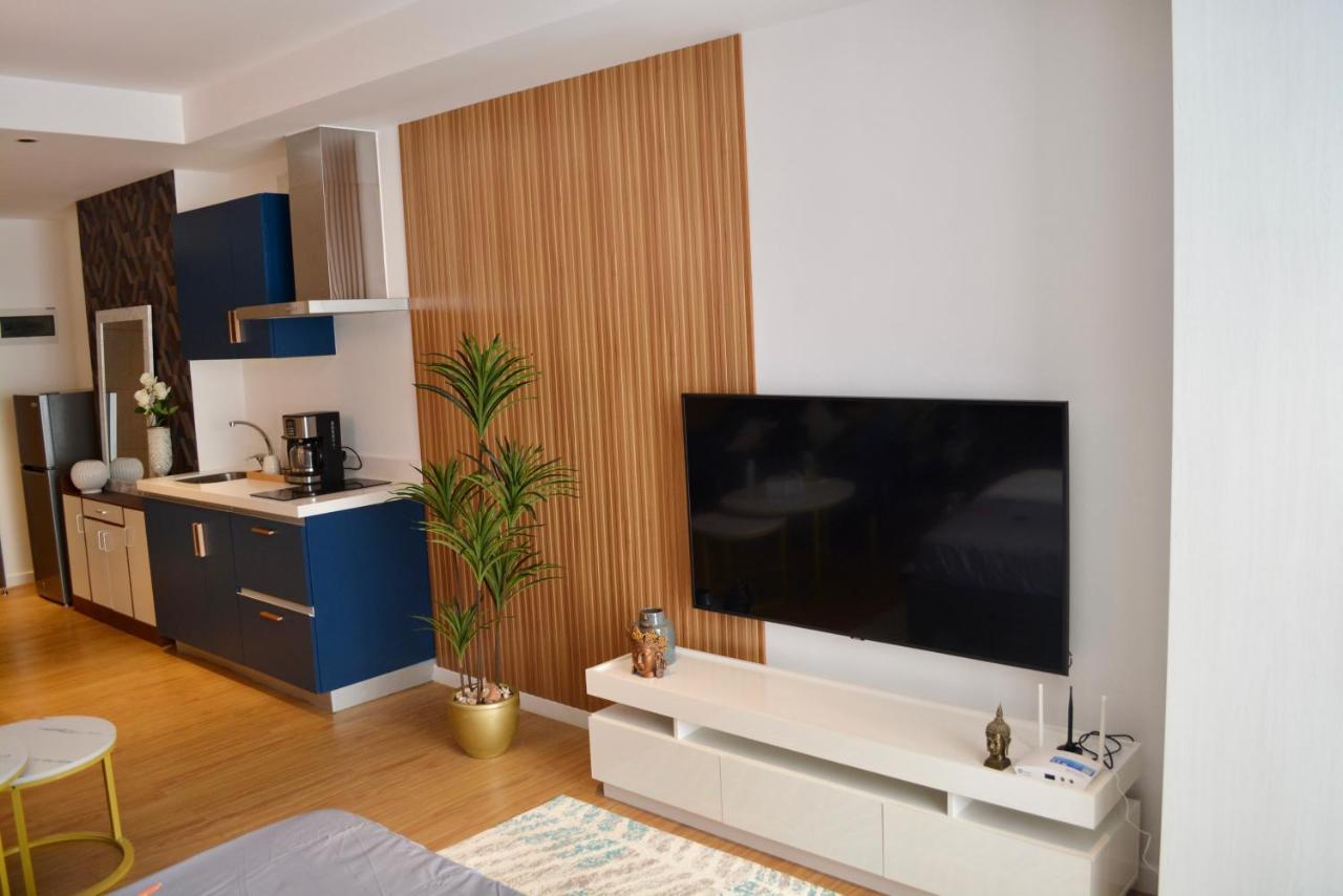 Luxxe Interior Design Condo - Novotel Residences At Acqua Private Residences Mandaluyong Екстер'єр фото